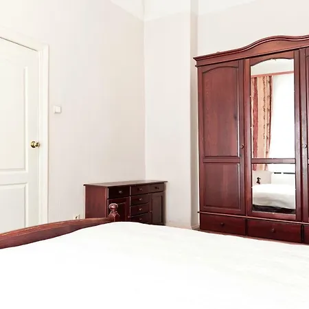 Arsenal Apartment